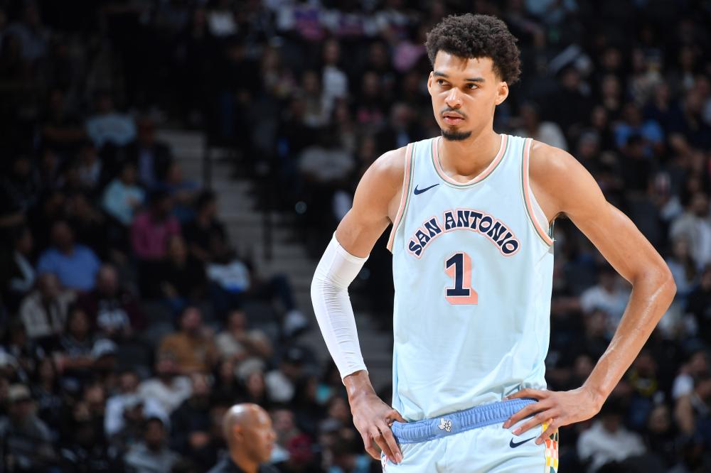 通过一系列 通过一系列